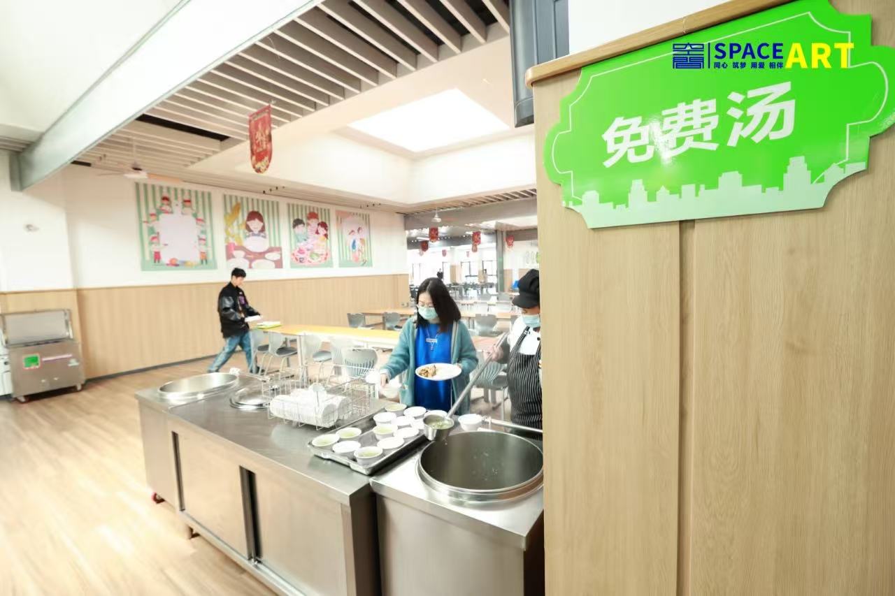 校园餐厅